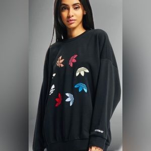 NWOT Adidas Oversized Embroidered Trefoil Sweatshirt | Size M in Black